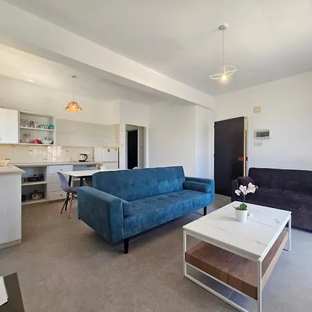 Spacious In The Center Apartment